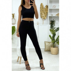 Jeans slim en noir avec poches à l'arrière