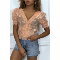 Blouse rose ajourée en  col V