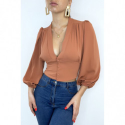 Blouse saumon cintrée à la taille avec décolleté  et manches bouffantes