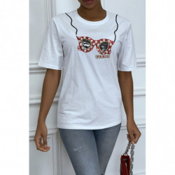 Tee-shirt blanc avec dessins en sequins