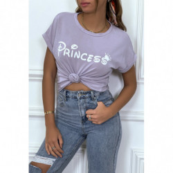 T-shirt lilas avec écriture "pincesse" et manches retroussées