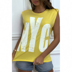 Tee-shirt sans manches jaune avec épaulettes, écriture "NYC"