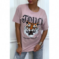 T-shirt ample lila avec "tête de tigre" et écriture, à manches courtes