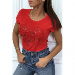 Tee-shirt rouge avec coeur...