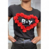 T-shirt noir avec coeur en tulles rouge et inscription "B+Y" à manches courtes