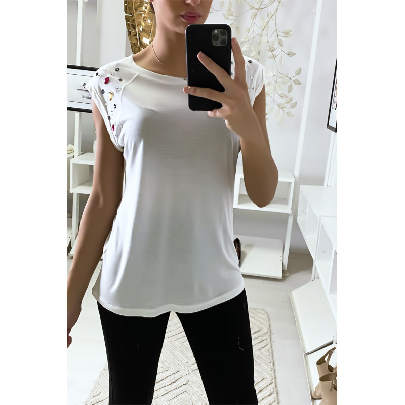 Tee shirt blanc avec strass aux épaules