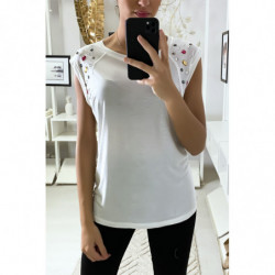 Tee shirt blanc avec strass aux épaules