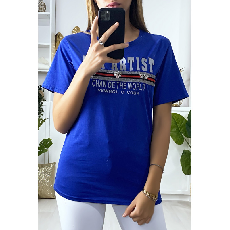 T-shirt royal avec écriture et strass