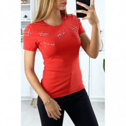 T-shirt rouge avec strass au buste