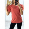 T-shirt rouge avec manches froufrou en tulle