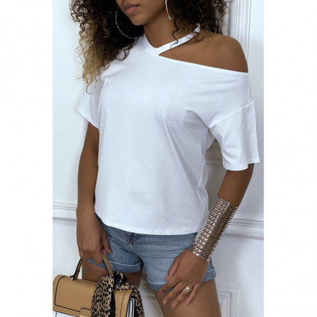 Tee-shirt blanc avec epaule denudé