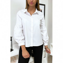 Chemise Blanche manches bouffantes à perles. MC7362