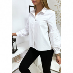 Chemise Blanche manches bouffantes à perles. MC7362