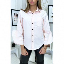 Chemise rose à volants ouverts