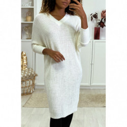 Robe pull blanche col V manches chauve souris