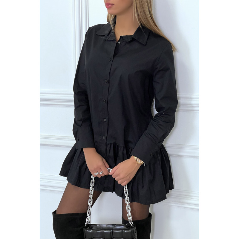 Robe chemise noire plissée au bas et évasée