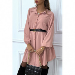 Robe chemise rose à volant et boutons