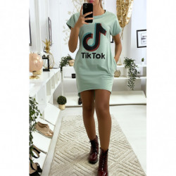 Robe tee shirt vert d'eau avec poche et écriture TIKTOK