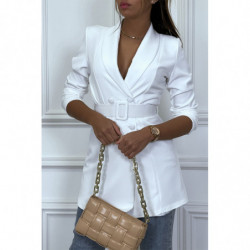 Robe blazer blanc à col revers plongeant et gros boutons