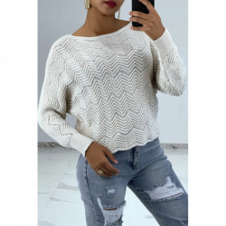 Pull beige à manches chauve-souris et motifs en maille