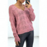 Pull fushia en maille côtelé avec motifs géométriques et manches oversize