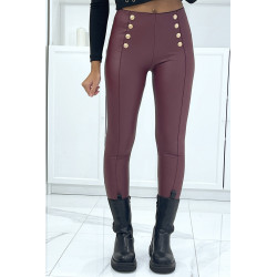 Pantalon slim bordeaux en simili avec boutons doré - 2