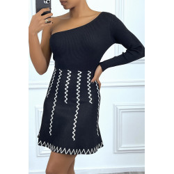 Robe pull noire asymétrique côtelé et motif zig zag - 5