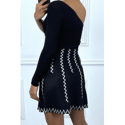 Robe pull noire asymétrique côtelé et motif zig zag - 6