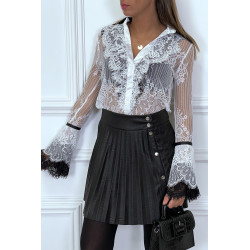 Chemise blanche en dentelle blanche avec col et volant noir - 4