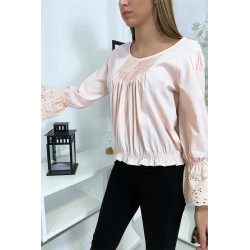 Blouse rose plissé au buste avec volant en dentelle aux manches - 1