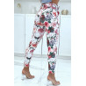 Pantalon stretch blanc fleuris avec plis, poches et ceinture  - 4