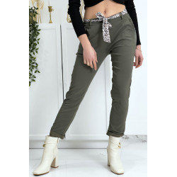 Pantalon strech kaki avec poches froufrou et ceinture - 3