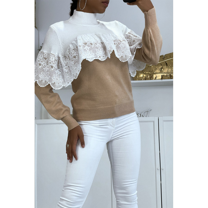 Pull court ample bicolore taupe et blanc avec col montant et voile en dentelle au niveau de la poitrine - 1