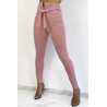 Pantalon slim rose taille haute avec ceinture et forme V - 3