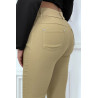 Pantalon slim camel avec poches et boutons avec faux diamant - 7