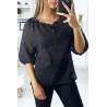 Blouse noir manches bouffante col bateau en matière à trous - 2