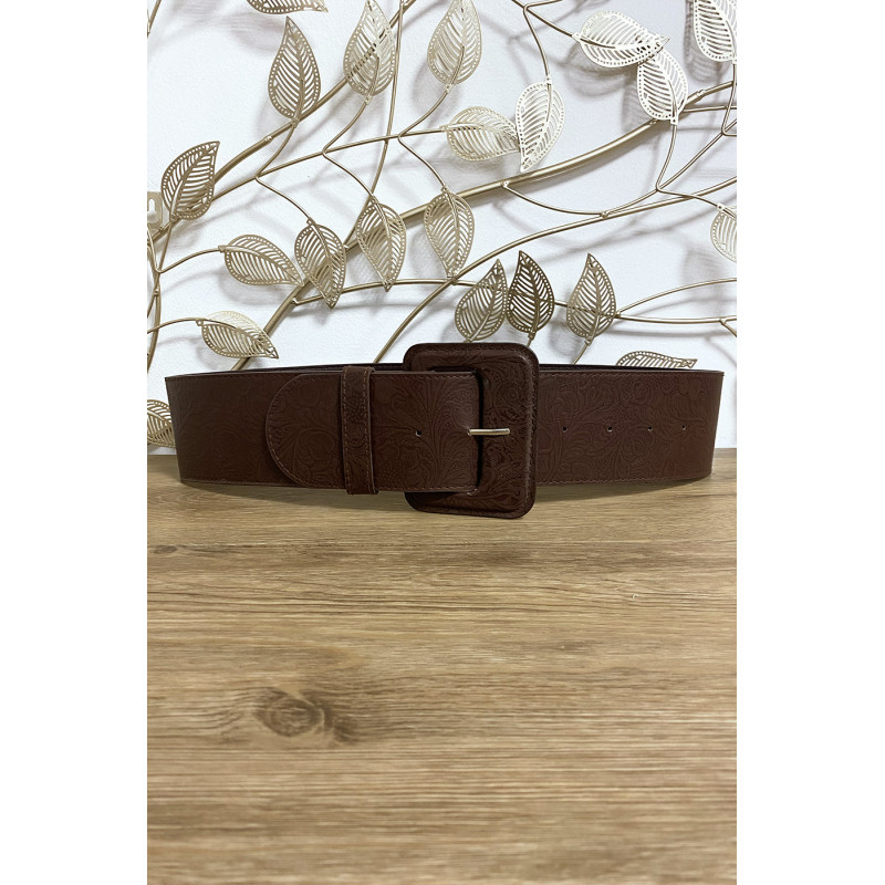 Grosse ceinture marron avec joli motif - 1