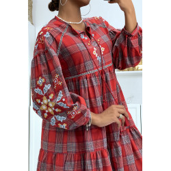 Robe rouge motif écossais avec broderie - 6