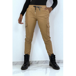 Pantalon jogging treillis en simili camel avec poches - 1