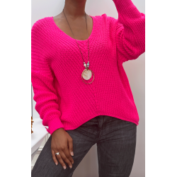 Pull fuchsia en maille torsadée avec sautoir - 2