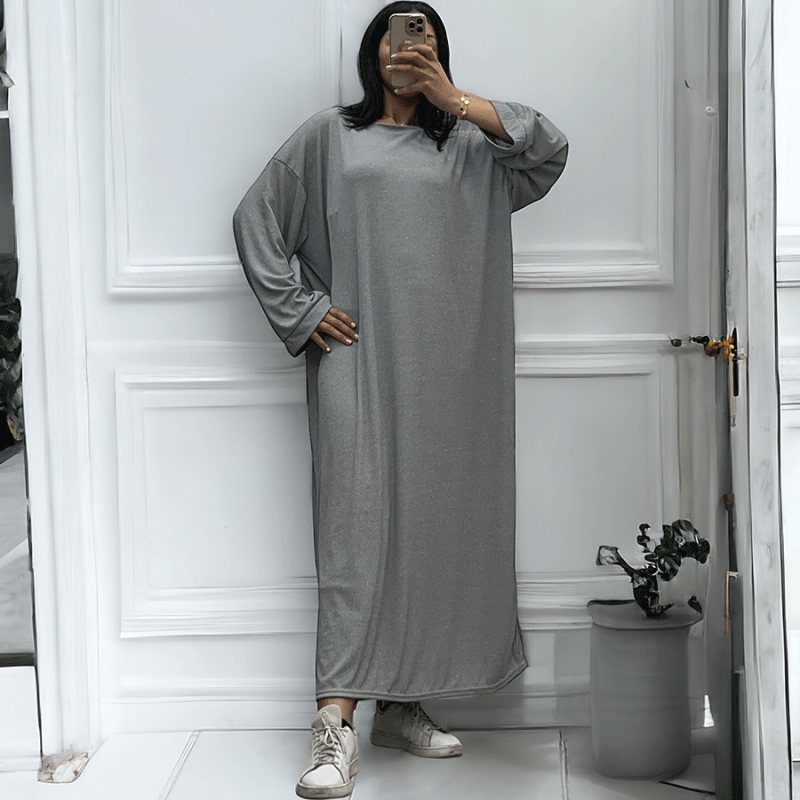 Longue robe grise collection printemps-été en maille côtelé extensible très agréable à porter - 1