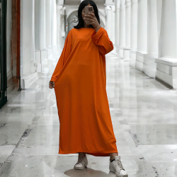 Longue robe orange collection printemps-été en maille côtelé extensible très agréable à porter - 4