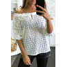 Blouse blanche en dentelle col bateau avec lacet - 3