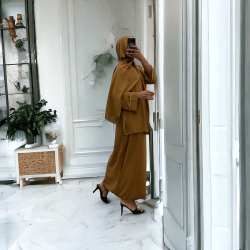 Robe abaya couleur camel foncé avec foulard  intégré  - 2