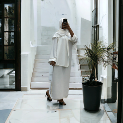 Robe abaya couleur blanche avec foulard  intégré  - 3