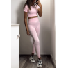 Ensemble legging et top sport rose en matière gênante - 2