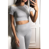 Ensemble legging et top sport gris en matière gênante - 5