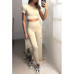 Ensemble legging et top sport beige en matière gênante - 4