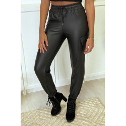 Pantalon cargo noir en simili - 4