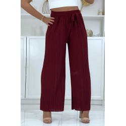 Pantalon palazzo plissé bordeaux avec joli motif - 1